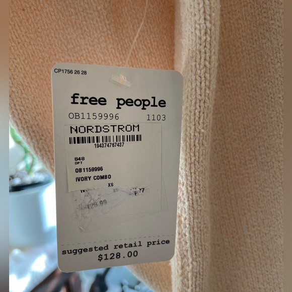 NWT Free People Street Fair Tunic - Picture 11 of 14